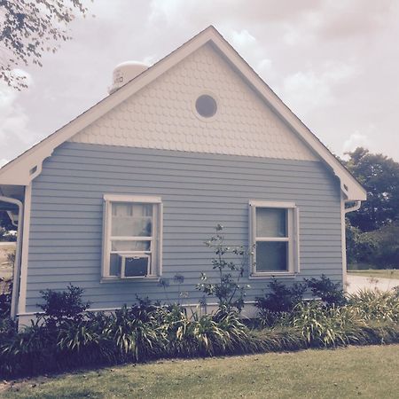 Raceland A Chateau On The Bayou Bed & Breakfast الغرفة الصورة